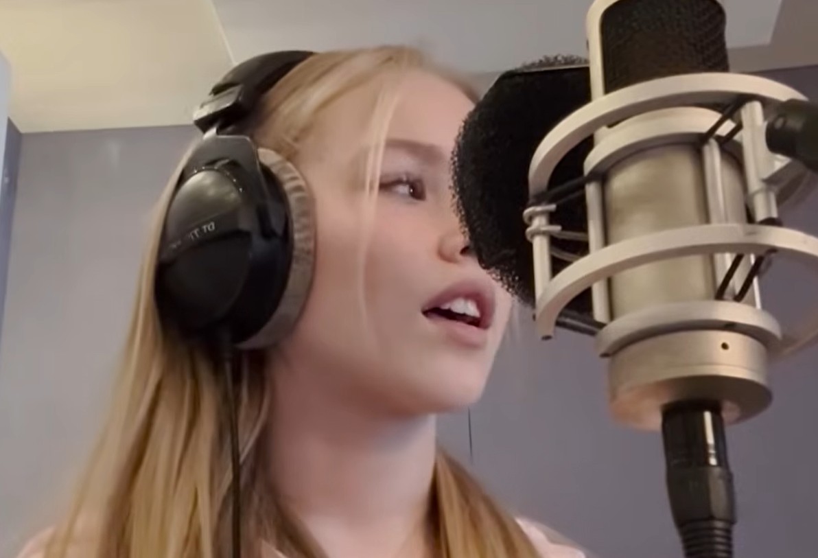 How Freya Skye Compares to Other Young Pop & Disney Stars
